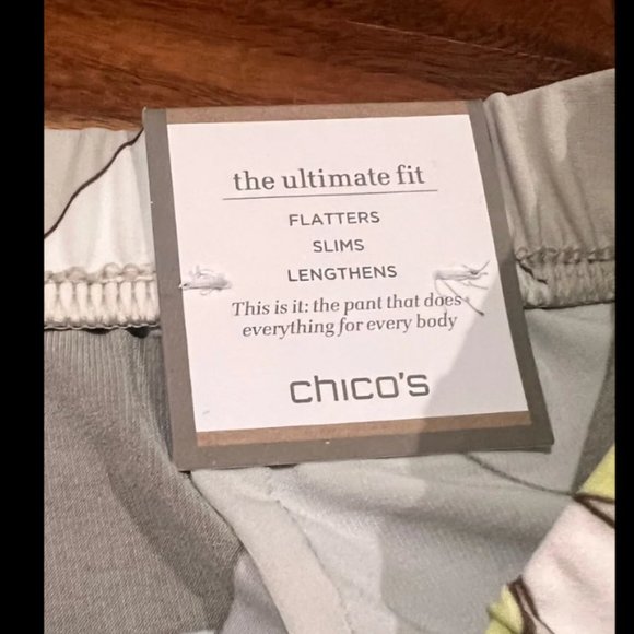 Chico's Cyclone Print Wide Leg Palazzo Pants NWT Chico's 2P M/L - Picture 5 of 6